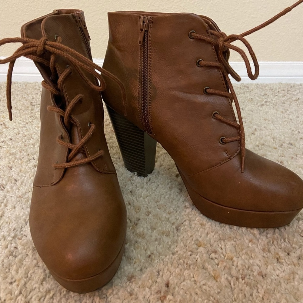 Perfect ankle booties for fall